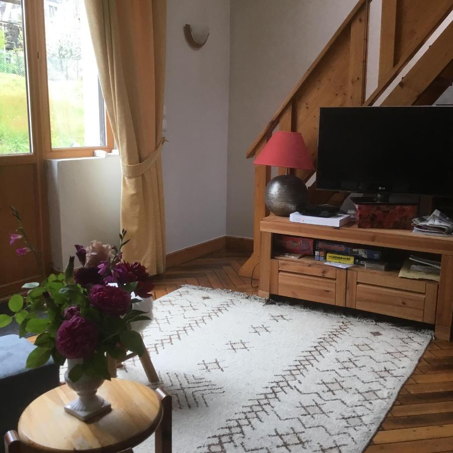 Appartement Typique,Chaleureux Et Pratique Шамони Екстериор снимка
