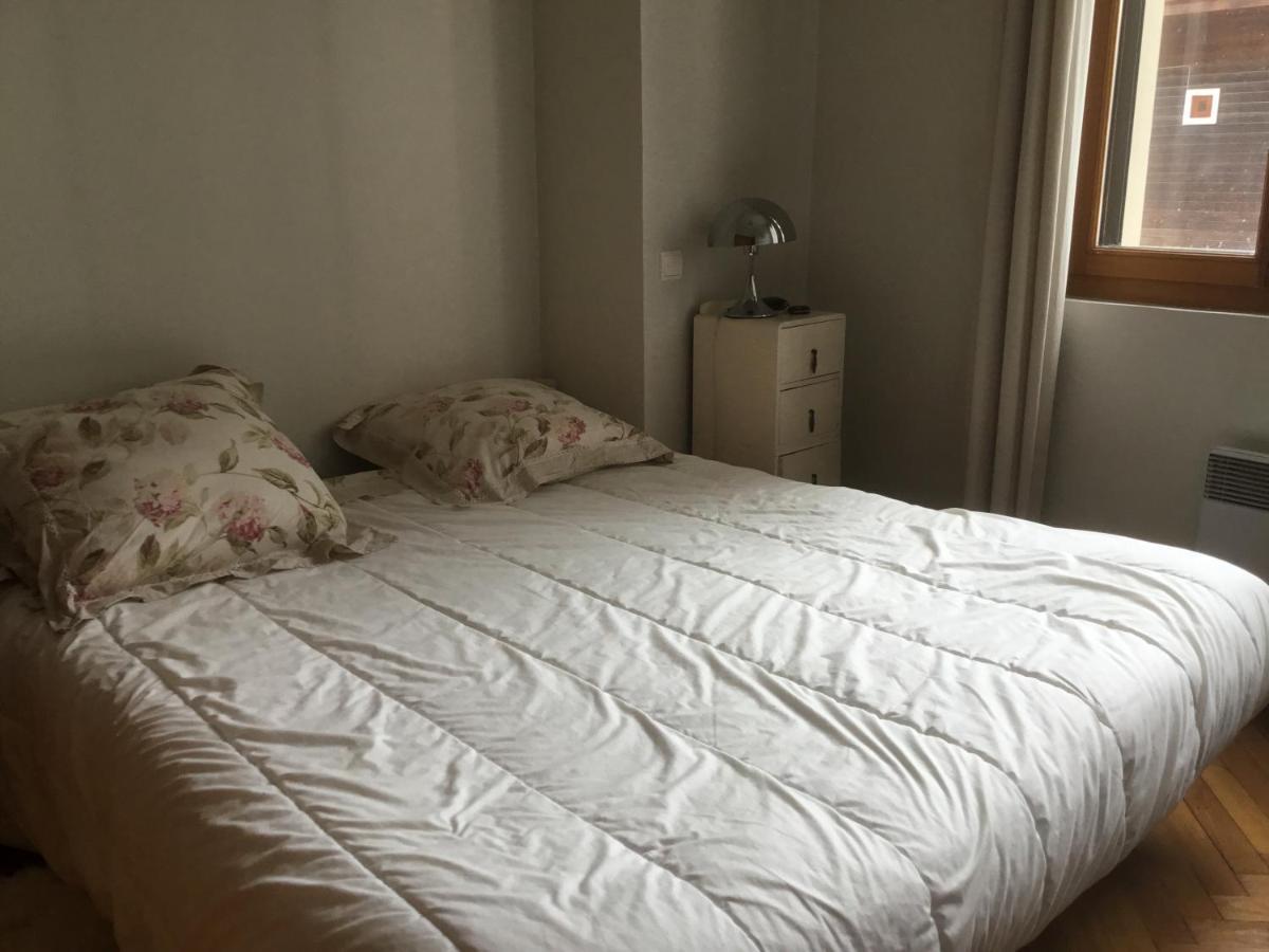Appartement Typique,Chaleureux Et Pratique Шамони Екстериор снимка